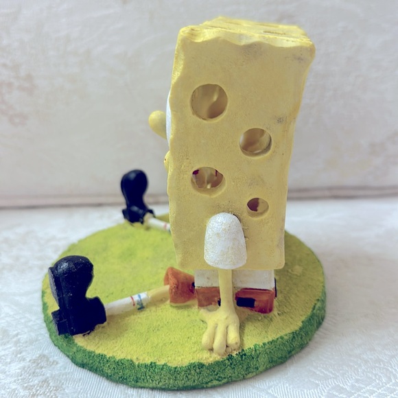 Penn-Plax 6" Spongebob with Sw Accessory - Picture 4 of 6